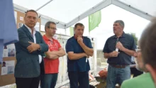 De gauche à droite : Thierry Simelière, maire de Saint-Quay-Portrieux, Loïc Raoult, président de la communauté de commune du Sud Goëlo, Gilbert Brouder, président de l’UCPT et Gérard Le Meur, président du syndicat de défense du coco de Paimpol.