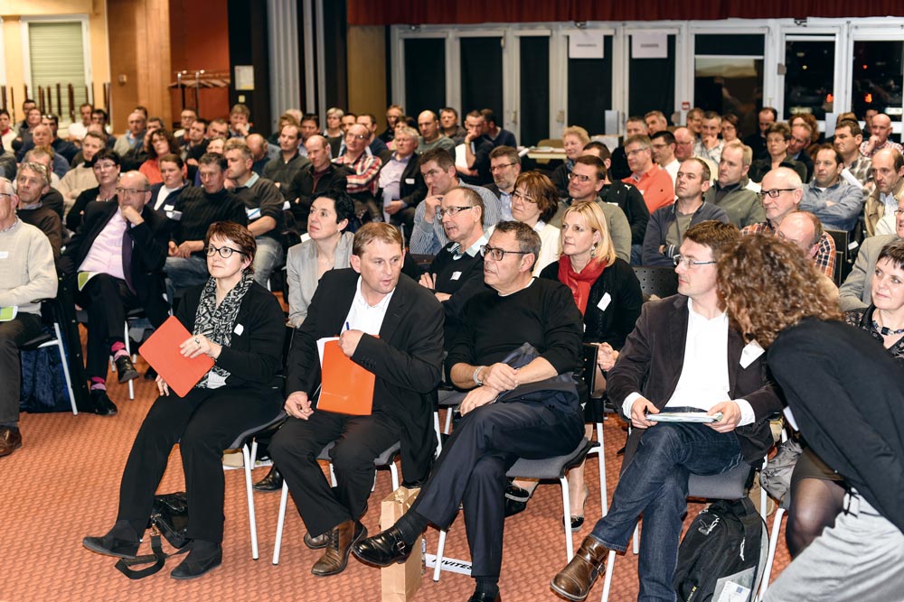 Les adhérents étaient au rendez-vous de l’assemblée générale de la FDSEA, mercredi 1er avril, à Plérin. Christiane Lambert, de la FNSEA, et Patrick Cohen, nutrissionniste et présentateur radio, faisaient partie des intervenants invités. - Illustration Pour continuer à nourrir les hommes