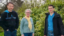 Martine et Gilles Auffret et Stéphane Henry (à droite) ont témoigné lors de l'assemblée générale du Civam 56 à Cléguérec, mardi dernier.