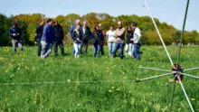 BCLEOuest organise des rencontres sur les signes de vaches au pâturage. La semaine dernière, des éleveurs et des techniciens se sont rendus sur la ferme de Françoise Faucheux, à Campénéac.