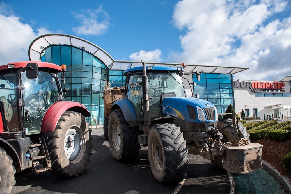  - Illustration Le mercredi, les agriculteurs sont dans les magasins de l’Ouest