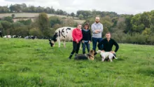 De gauche à droite : Laurianne Le Foll (stagiaire), Sylvie Le Dorner, Maxence Bellenger et Yann Chéritel.