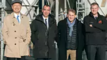 Le taïwanais Wu Chih-chung, le député Eric Bothorel, le président de la FDSEA 22 Didier Lucas et l’éleveur Anthony Damany.