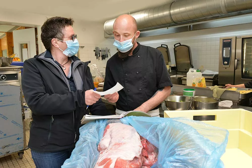 12240.hr - Illustration À 45 ans, Nathalie redonne vie à la ferme familiale  