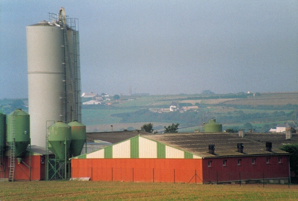 19459.hr - Illustration Émissions industrielles, l’accord adopté sans amendements