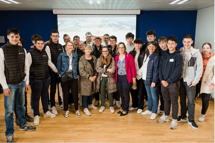 20151.hr light - Illustration Les premières de Bac pro CGEA du lycée La Touche primés