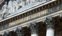 Façade de l'assemblée nationale