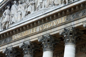 Façade de l'assemblée nationale