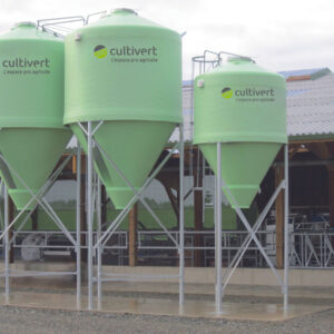 3 silos d'aliment de la marque cultivert