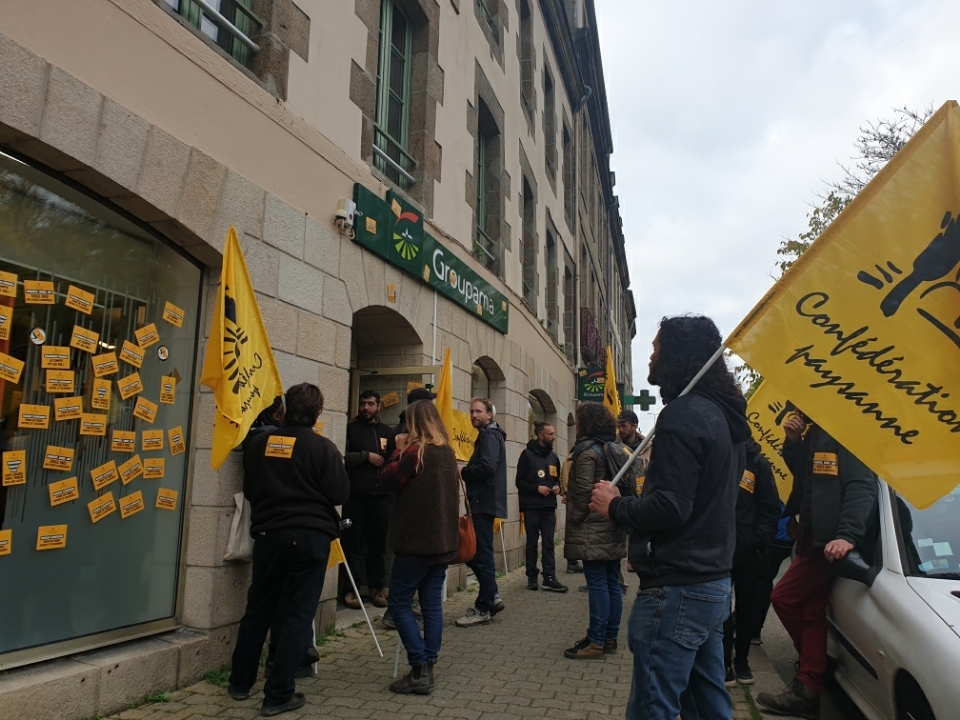 Manifestation de la confédération paysanne - Illustration « Un changement de cap s’impose »