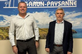 Sébastien Blot et Jean-Luc Cade, responsable de la coopértaive Garun-Paysanne.