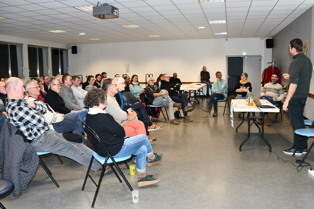 Les participants dans la salle de réunion - Illustration « Réformer la Pac en profondeur »