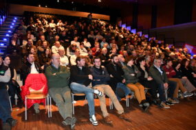 Vue sur le public lors d'un meeting de campagne FDSEA