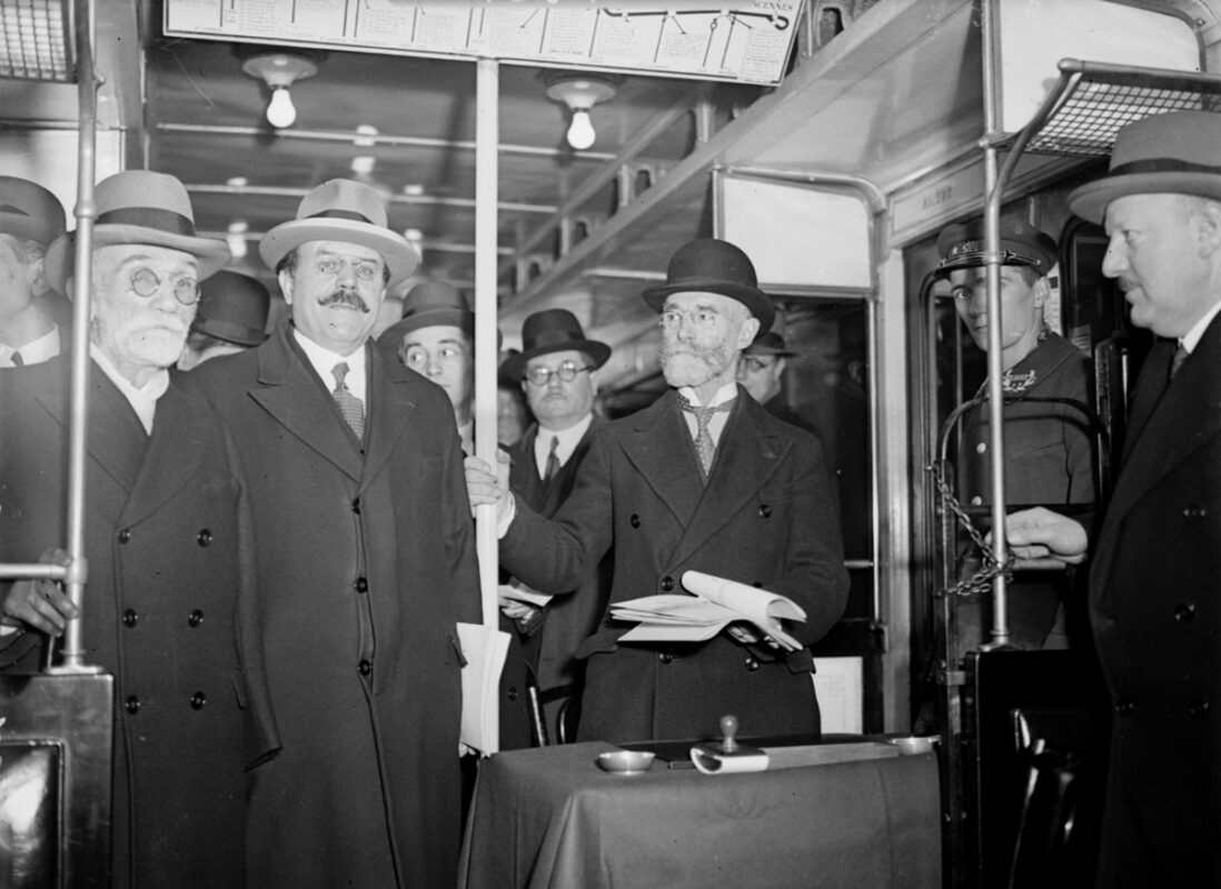 Inauguration du prolongement de la ligne 1 à Château de Vincennes,  le 23 mars 1934.